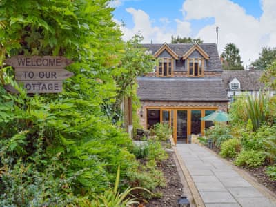 Delightful, detached, period conversion | Cottage Retreat, Harvington, near Evesham