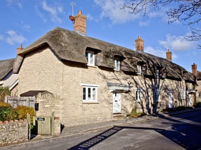Exterior | Pebble Beach Cottage, West Lulworth