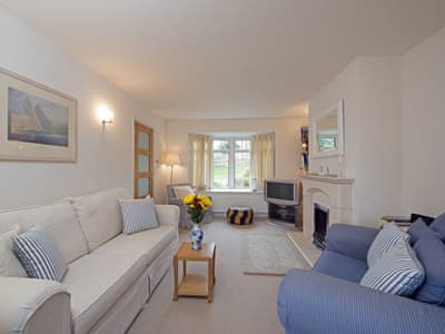 Living room | 2 Steyne Cottages, Seaview