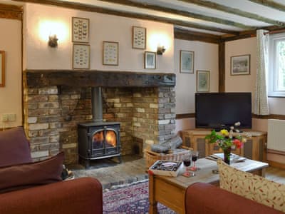 Characterful living room | Henley Bridge Holiday Cottage, Ashburnham, near Battle