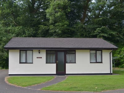 Delightful holiday cottage in sunny Cornwall | Heligan - Rosecraddoc Holiday Village, Liskeard