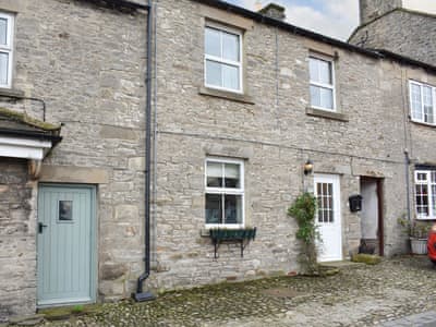 Charming stone-built holiday home | Slater’s Cottage, Middleham, near Leyburn