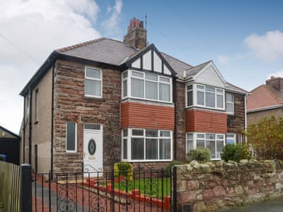 Substantial semi-detached holiday house | Seaholme, Seahouses, near Alnwick