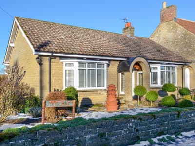 Pretty holiday bungalow | Horcum View, Lockton, near Pickering