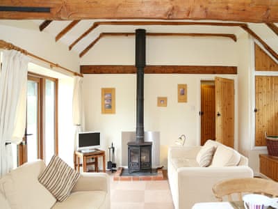 Open plan living space | The Dairy at Copper Beeches, Petersfield