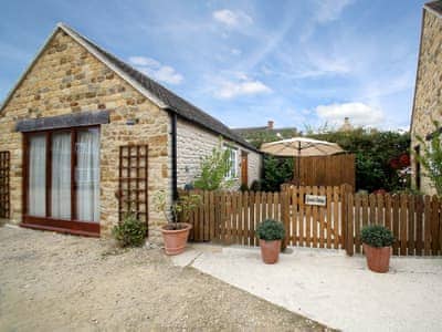 Exterior | Grooms Cottage, Near Stow-on-the-Wold