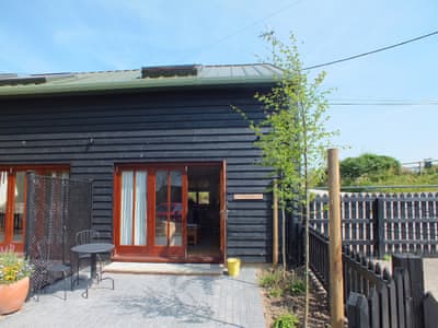 Exterior | Goldridge, Near Alton