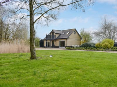 Exterior | Hill Farm Cottage, Chittering