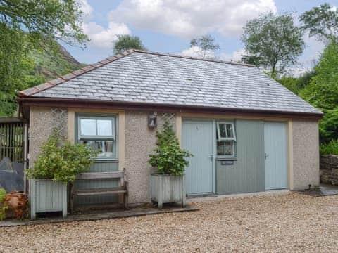 Delightful detached holiday property | Cil Y Felin, Beddgelert, near Caernarfon