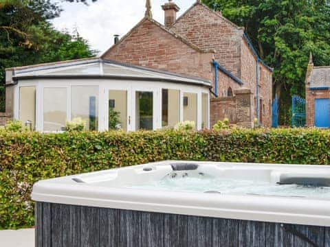 Beautiful holiday home with luxurious private hot tub | Garth House - Garth Cottage - Garth House , Carlisle