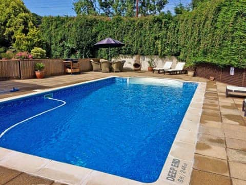 Impressive heated swimming pool | Linnets, Fitzhead, near Wivelscombe