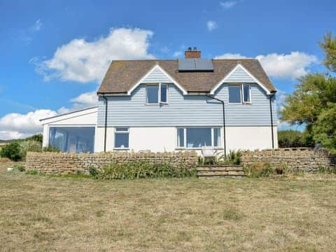 Ideally situated detached holiday home with sea views | Greenbanks, Chesil Beach, near Abbotsbury