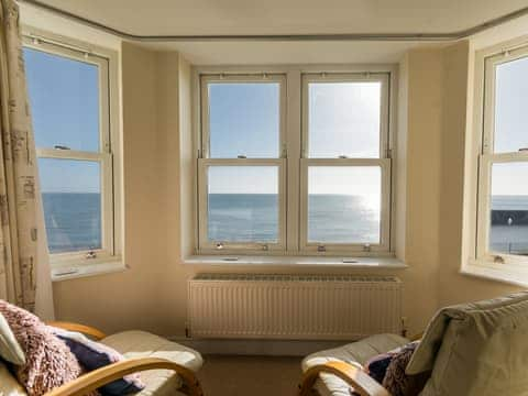 Wonderful bay window in the living room overlooking the sea | 13 Great Cliff - Great Cliff, Dawlish