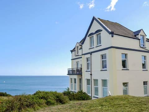 Holiday accommodation in a wonderful location | Tamarisk, Coverack, near Helston