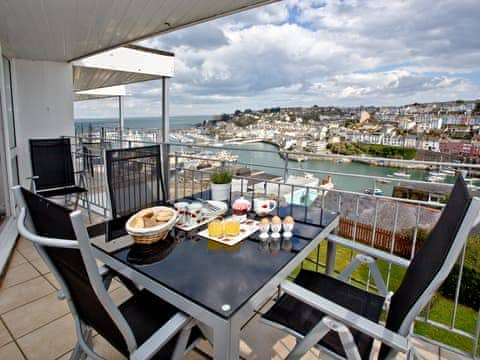 Balcony | Kittiwakes 7 Linden Court - Linden Court, Brixham