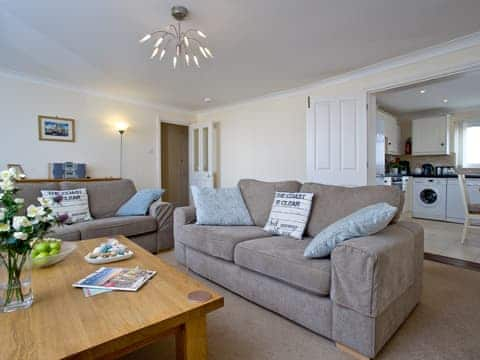 Living room | 42 Moorings Reach - Moorings Reach, Brixham