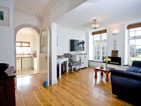 Living room/dining room | Apartment 2 Rosewarne Manor, Hayle