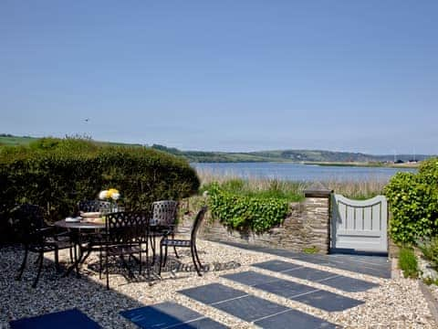 Patio | Waterfront, Torcross