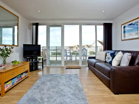 Comfortable and relaxing living space | Sea Glimpses - Glendorgal, Newquay