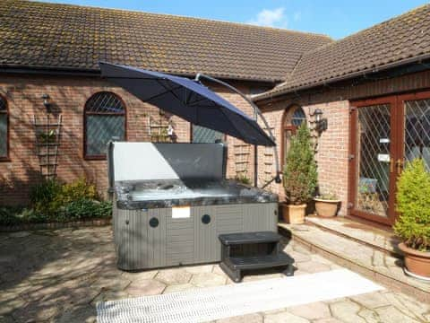 Luxurious hot tub | Lambourne House - Ashtree Court, Skegness