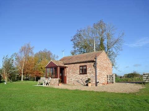 Lovely detached cottage in lawned garden and grounds | The Old Chapel, Hempholme, near Brandesburton