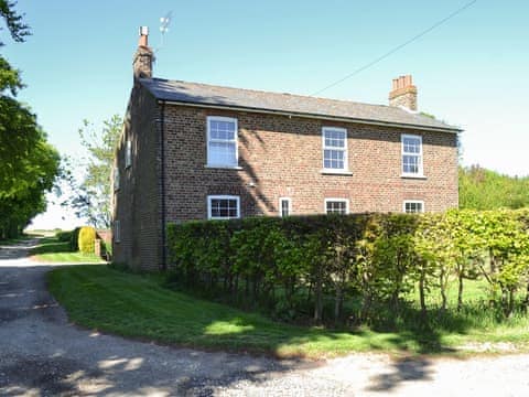 Wonderful and spacious holiday home | The Hind House, Cottam, near Driffield