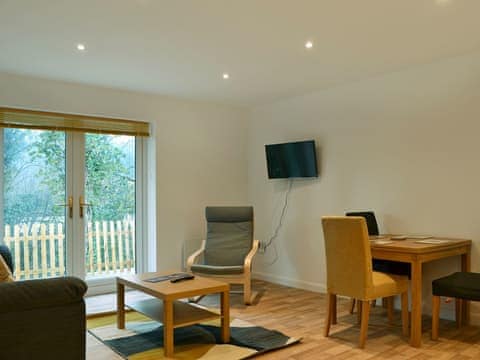 Generous sized open plan living space | Swallows - Tawny Owls and Swallows, Godstone