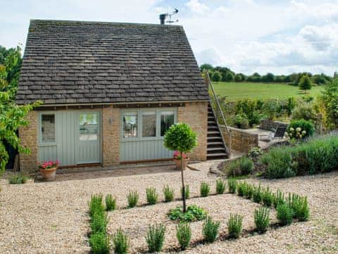 Exterior | Swallows Nest, Near Cirencester