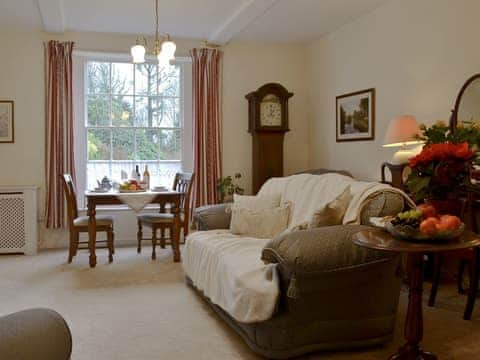 Delightful living/ dining room | Isolda&rsquo;s - Lanwithan Manor Apartments, Lostwithiel