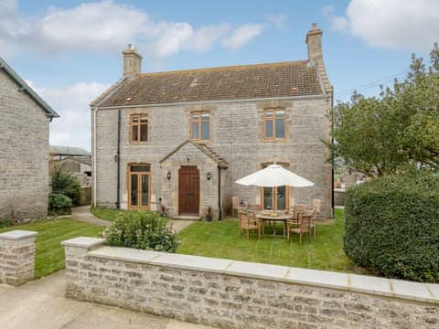 Delightful property | The Farmhouse - Applebarn Holidays, West Pennard, near Glastonbury