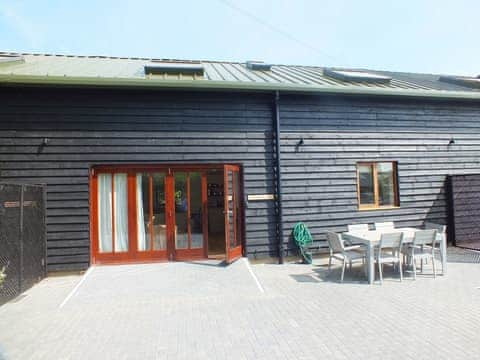 Outdoor area | Middledown, Near Alton