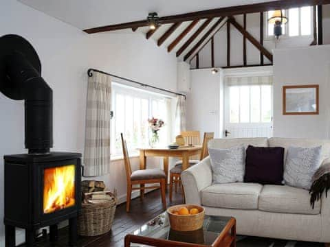 Open plan living space | Stable Cottage, Icklesham