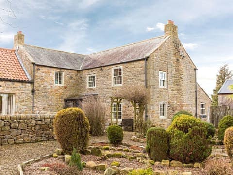 Attractive holiday home | South Farm Cottage, Wallhouses near Corbridge