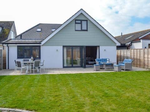 Lovely detached holiday property | Quay House, Mudeford, near Christchurch
