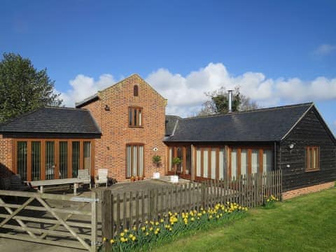 Lovely Norfolk holiday cottage | The Stables, Thrigby, Great Yarmouth