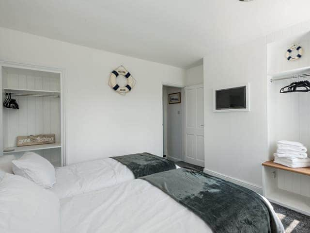 Spacious twin bedroom | Marion&rsquo;s Sea View, Overstrand, Cromer