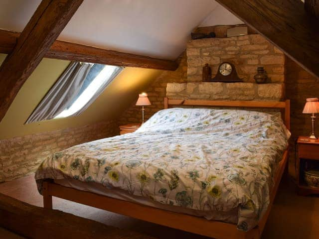 Double bedroom | Picket Piece Cottage, Chadlington, near Chipping Norton