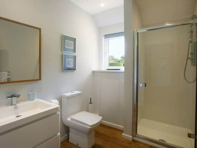 Well presented en-suite shower room | The Stables - The Stables & The Dairy, Birdham, near Chichester