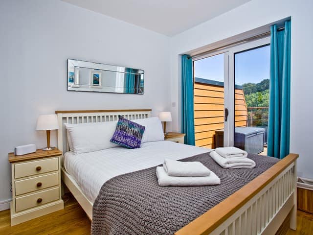 Double bedroom | Lapwing 4 - The Cove, Brixham