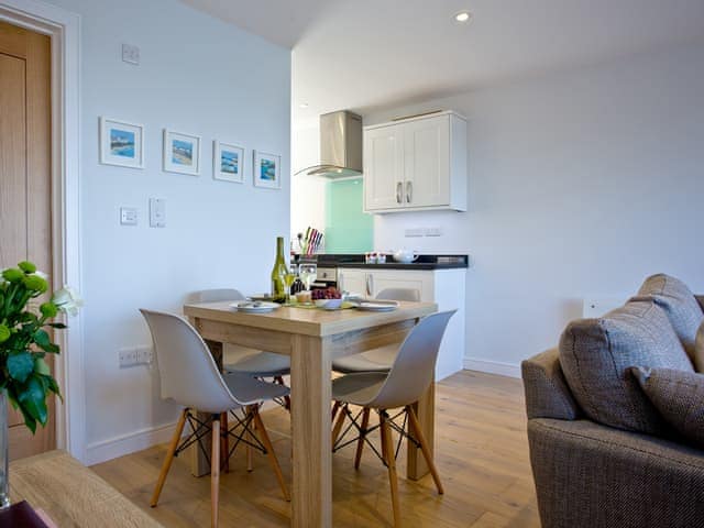 Dining Area | Osprey 4 - The Cove, Brixham