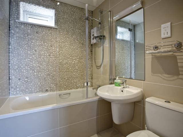 Bathroom | Osprey 4 - The Cove, Brixham