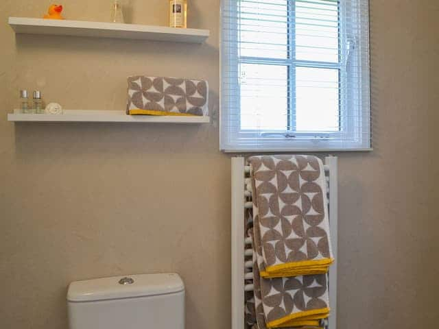 Shower room | Skiddaw - Lake View Shepherds Huts, Millbeck, near Keswick