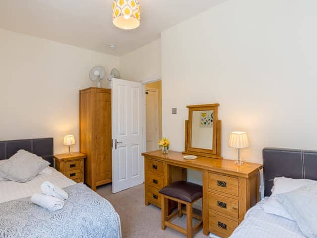 Spacious twin bedded room | The Seahorse - Harbour Lights, Brixham