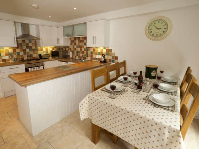 Kitchen/diner | The Hollies, Ventnor