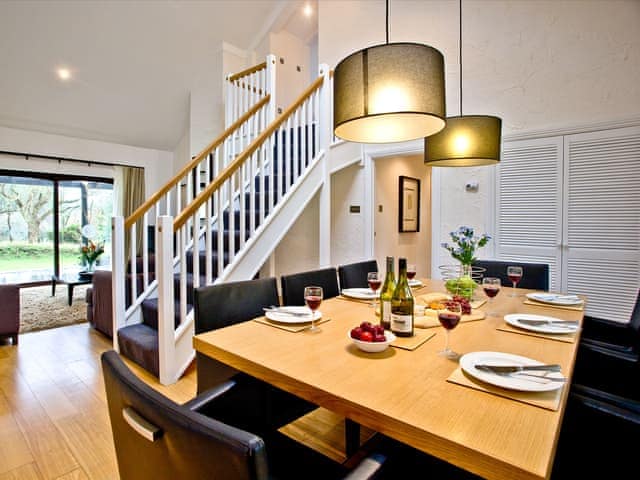 Elegant dining area | Rose - Woodland Retreat, Wadebridge