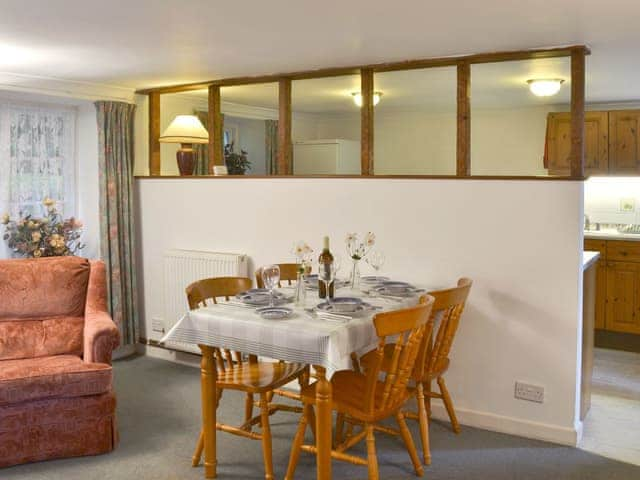 Quaint dining area | Granny&rsquo;s Cottage - Lanwithan Cottages, Lostwithiel