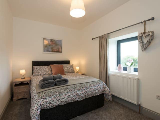 Tranquil bedroom with kingsize bed | Moorgate Cottage - Moorgate Farm, Kelbrook, near Barnoldswick