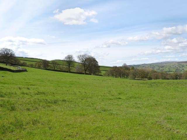 Beautiful surrounding countryside | Moorgate Cottage - Moorgate Farm, Kelbrook, near Barnoldswick