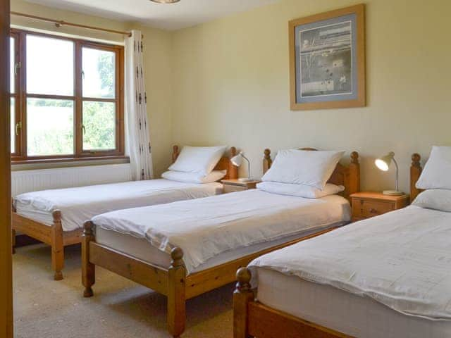 Second useful triple bedroom | Chestnut House - Sherrill Farm Holiday Cottages, Dunterton, near Tavistock