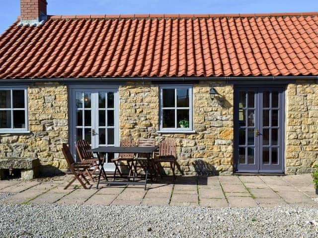 Superbly furnished cottage | Honeysuckle Cottage - Sands Farm Cottages, Wilton near Pickering